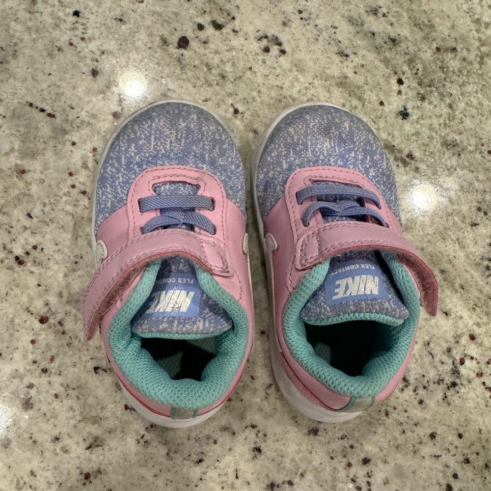 Nike pink Velcro sneakers toddler size 6 - Picture 2 of 8